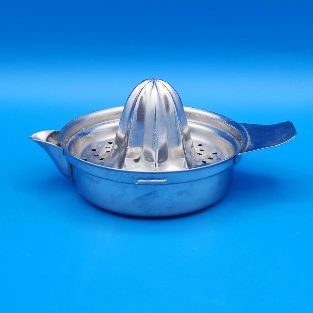 Vintage Kitchen Tools - Egg Slicer, juicer &‎ French Fry Cutter